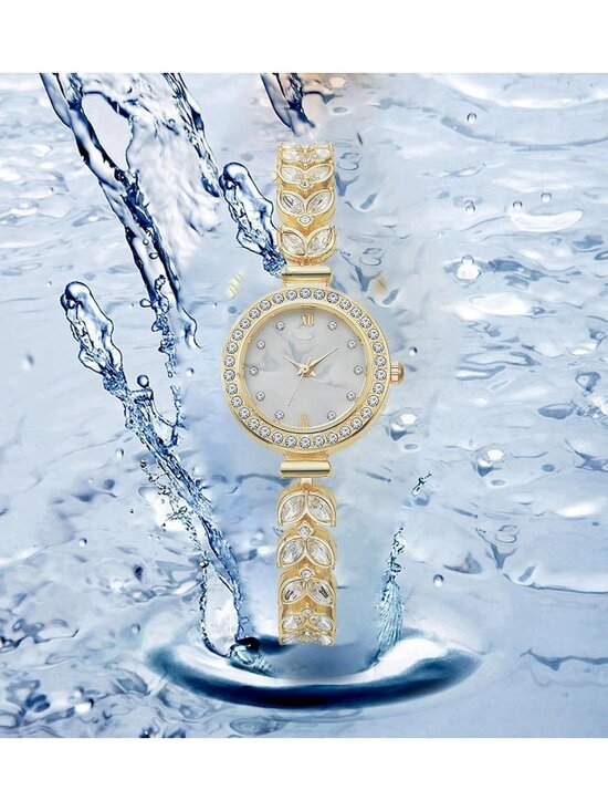 Women\'s Gold White Analog Quartz Petal Casual Bracelet Simulated Luxury Watch